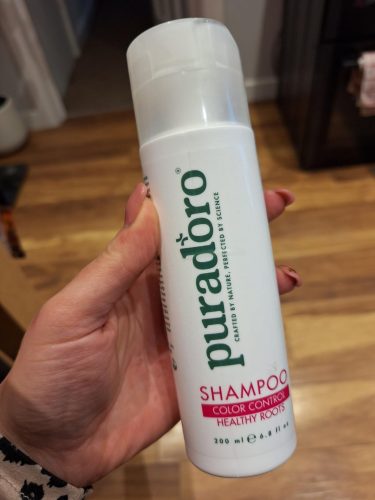 Šampūnas Spalvos Apsauga & Sveiki Šakniagumbiai – Apsaugo spalvą, taiso ir stiprina plaukus 200ml photo review